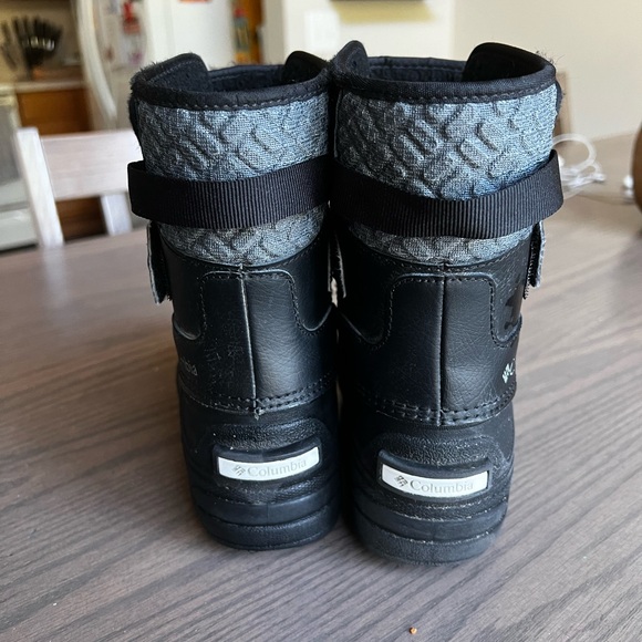 Columbia Youth Boots - Picture 5 of 6